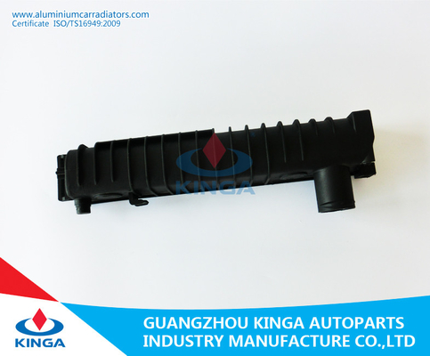 OEM 1712007 de rechange de réservoir de côté de radiateur de la TA de 530/535/730/735i 85-94 laissé fournisseur