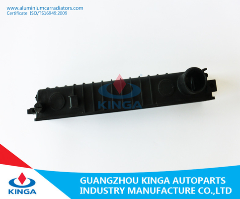 OEM 1712007 de rechange de réservoir de côté de radiateur de la TA de 530/535/730/735i 85-94 laissé fournisseur
