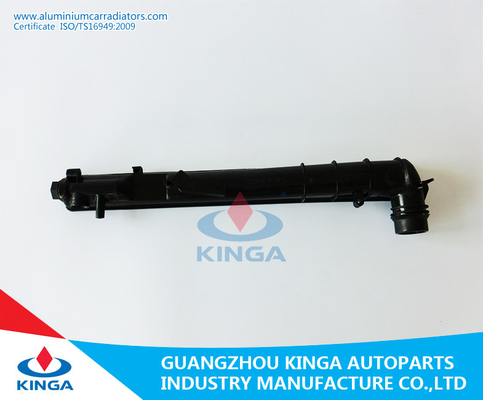 OEM de plastique de réservoir de radiateur de l'eau 9071517/9071518 BMW 316/318i '98-02 fournisseur