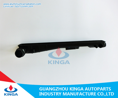 OEM de plastique de réservoir de radiateur de l'eau 9071517/9071518 BMW 316/318i '98-02 fournisseur