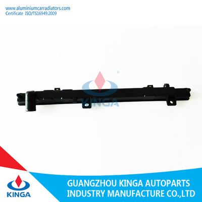 Réservoir d'eau de radiateur d'accessoires de voiture RX-8 1.3L '04-05 pour Mazda fournisseur