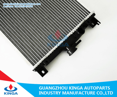 Radiateurs en aluminium de voiture de SUZUKI pour OEM 1991 de fan de radiateur de la TA de SWIFT 1.0i/1.3i 17700-80E00 fournisseur