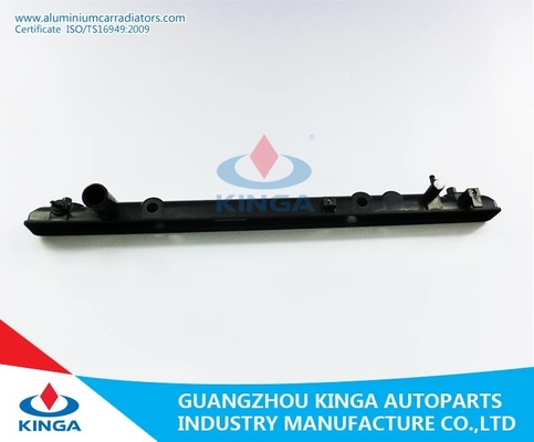 Pièces de réservoir de radiateur, réservoir Toyota Crown'98-00 JZS155 de liquide réfrigérant pour le radiateur automatique fournisseur