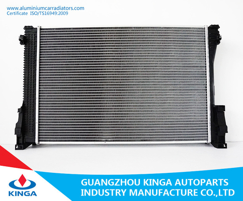 Radiateur de BENZ pour W204'07-AT/E-CLASS CLASSE de la c W212/204'09-AT avec OEM 2045000403/1503/2803 fournisseur