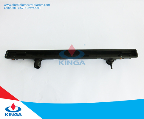 Réservoir en plastique de dessus de radiateur de voiture pour Toyota Cressida'89-92 S/R/YX80 à l'OEM : 16400-35480 fournisseur