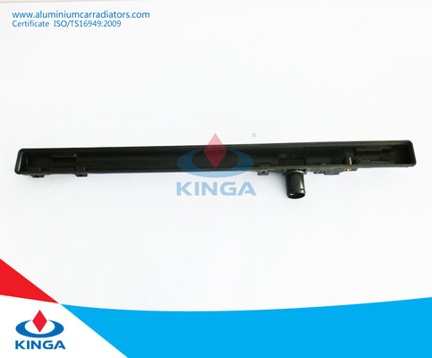 Réservoir supérieur de radiateur pour Toyota Cressida'92-94 LX90/LX100 à l'OEM : 16400-5B100 fournisseur