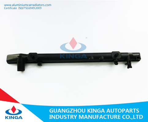 réservoir en plastique d'extrémité de radiateur d'OEM 16400-7A550 de réservoir de radiateur automatique de r TOYOTA LEXUS'95-99 RX300 fournisseur
