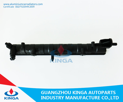Réservoir en plastique d'admission du réservoir 17700-56B01radiator de radiateur de Suzuki Vitara'88-97 TD01 fournisseur
