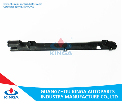 Réparez le réservoir en plastique de radiateur pour des pièces d'auto du CHARIOT J18A'96-02 de SUZUKI CALTUS fournisseur