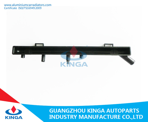 Bouteille de réservoir de radiateur de la TA de Suzuki Swift'05 de petit prix en grande vente fournisseur