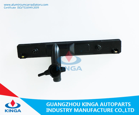 Réservoir en plastique du FOND du réservoir 17700-86CB0 de radiateur de la TA de SUZUKI VITARA'96 fournisseur