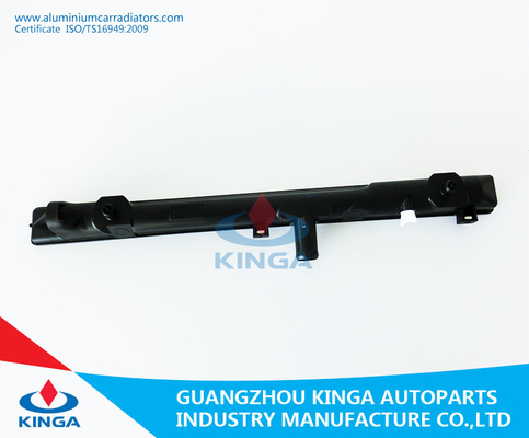 Réservoir en plastique inférieur de radiateur monté pour 2002 le radiateur du CHARIOT G15 de GAKTUS à OEM 17700-63G11/63G12 fournisseur