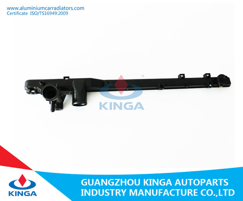 Réparation automatique en plastique de réservoir de radiateur d'excellentes de voiture d'eau pièces d'auto de réservoir pour TATA fournisseur