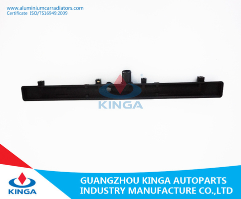 Réservoir en plastique de refroidissement de radiateur automatique de pièces de rechange de systerm pour Mitsubishi DIAMANTE'92-94 fournisseur