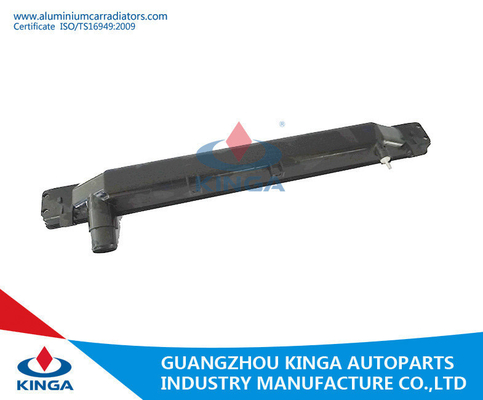 Réservoir automatique de radiateur pour Toyota Landcruiser'95-98 HDJ81V Mt dans le réservoir du fond PA66GF30 fournisseur