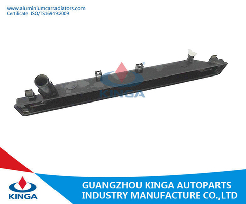 Réservoir automatique de radiateur pour Toyota Landcruiser'95-98 HDJ81V Mt dans le réservoir du fond PA66GF30 fournisseur