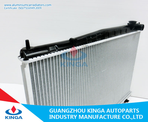 Radiateur automatique de noyau en aluminium pour le camion de Datsun 21460 2s810 avec le réservoir en plastique fournisseur