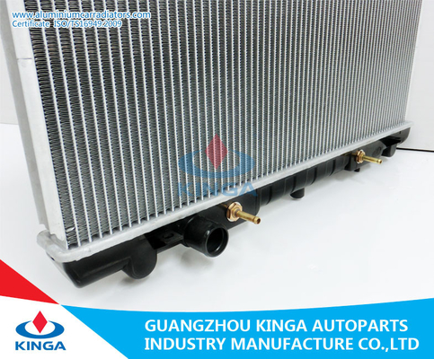 Radiateur automatique de noyau en aluminium pour le camion de Datsun 21460 2s810 avec le réservoir en plastique fournisseur